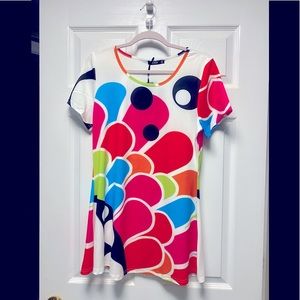 🕺NWT Lily-Bright Fun Tunic